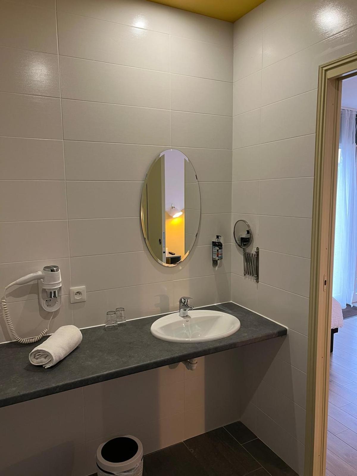 Hotel Les Voisins Beaucemaine Ploufragan Zewnętrze zdjęcie